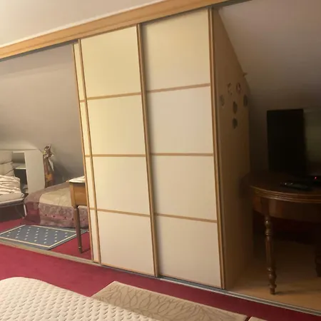 Alojamento de Acomodação e Pequeno-almoço Les 3 Cles