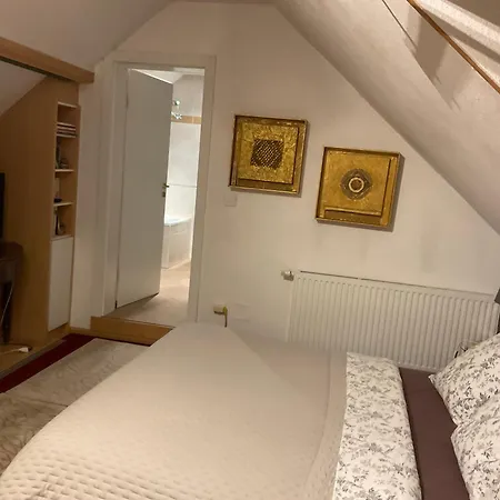 Alojamento de Acomodação e Pequeno-almoço Les 3 Cles 3*