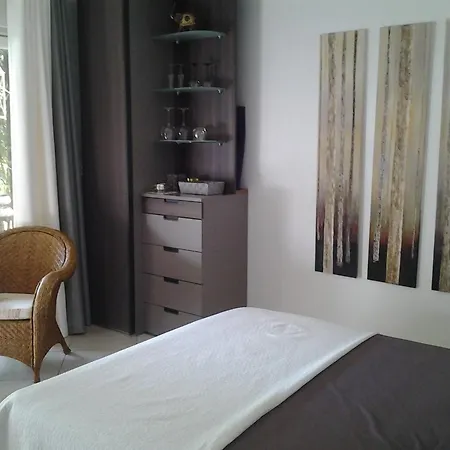 Bed & Breakfast Les 3 Cles 3*