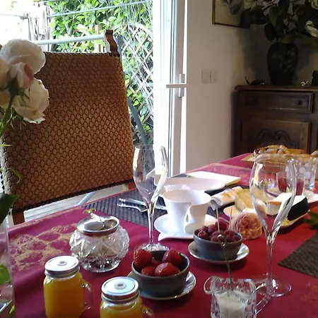 Les 3 Cles Bed & Breakfast 3*